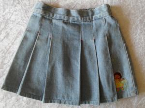 DORA THE EXPLORER Light Denim Skirt w/ Pleats GUC