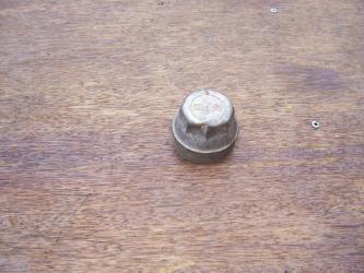 vintage Cheve car wheel grease cap