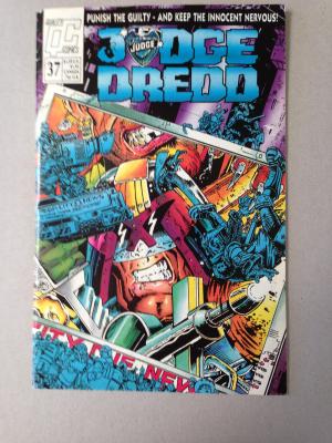 Judge Dredd Comic Issue 37