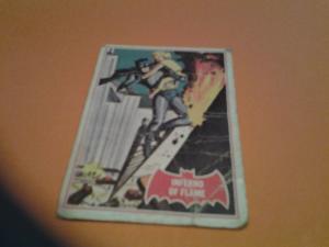 1966 BATMAN BUBBLE GUM CARD RED  40 A