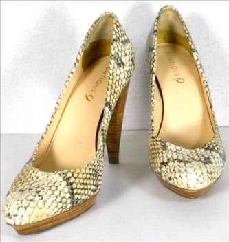BOUTIQUE 9 snake heels, small platforms - sz.7,5